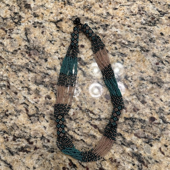 Elegant Multicolor Beaded Necklace - Picture 1 of 1